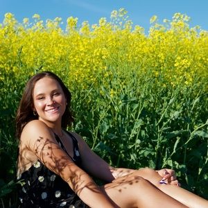 Meet your Posher, Ava